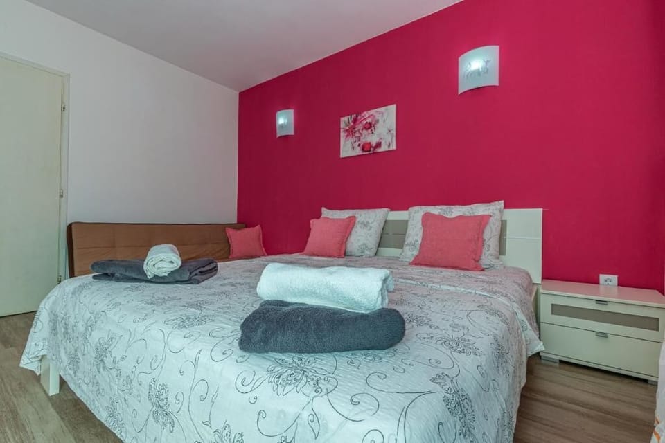 Apartment, Sea View | Free WiFi