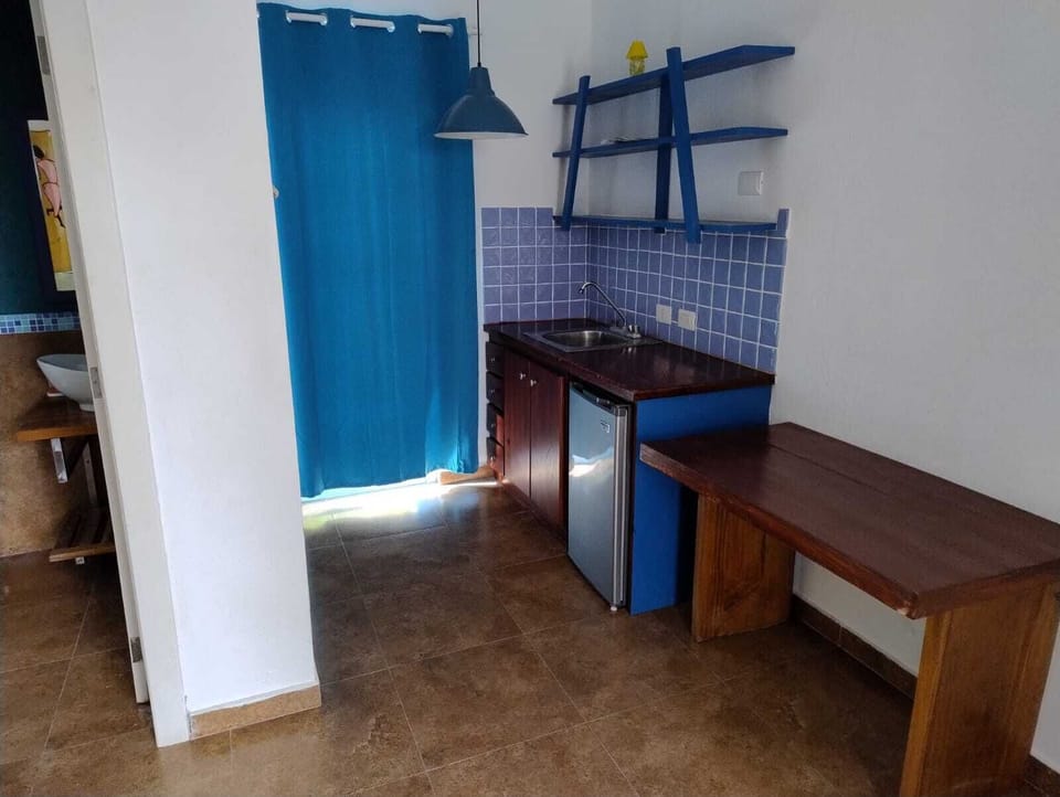 Deluxe Double or Twin Room, Pool View | Interior