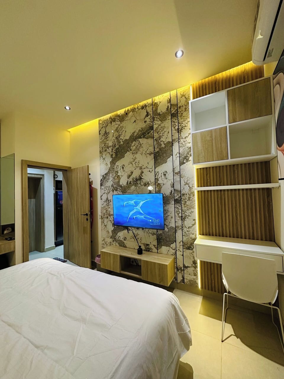 Family Room, Balcony, City View | Desk, laptop workspace, blackout drapes, soundproofing