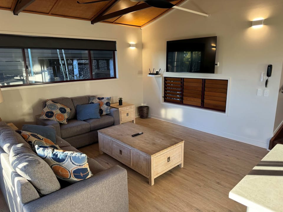 House | 2 bedrooms, desk, high-speed internet