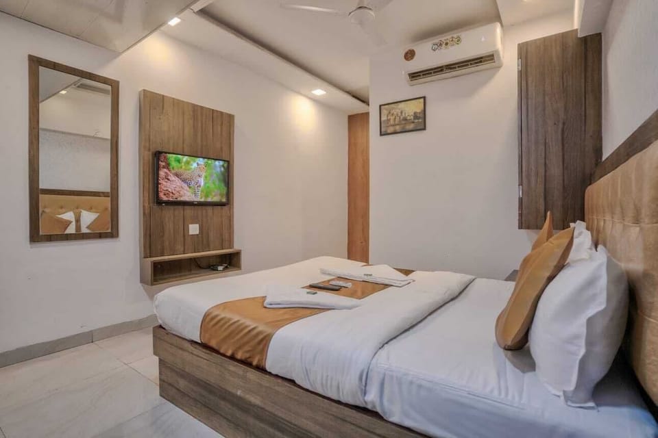 Deluxe Double Room | Free WiFi
