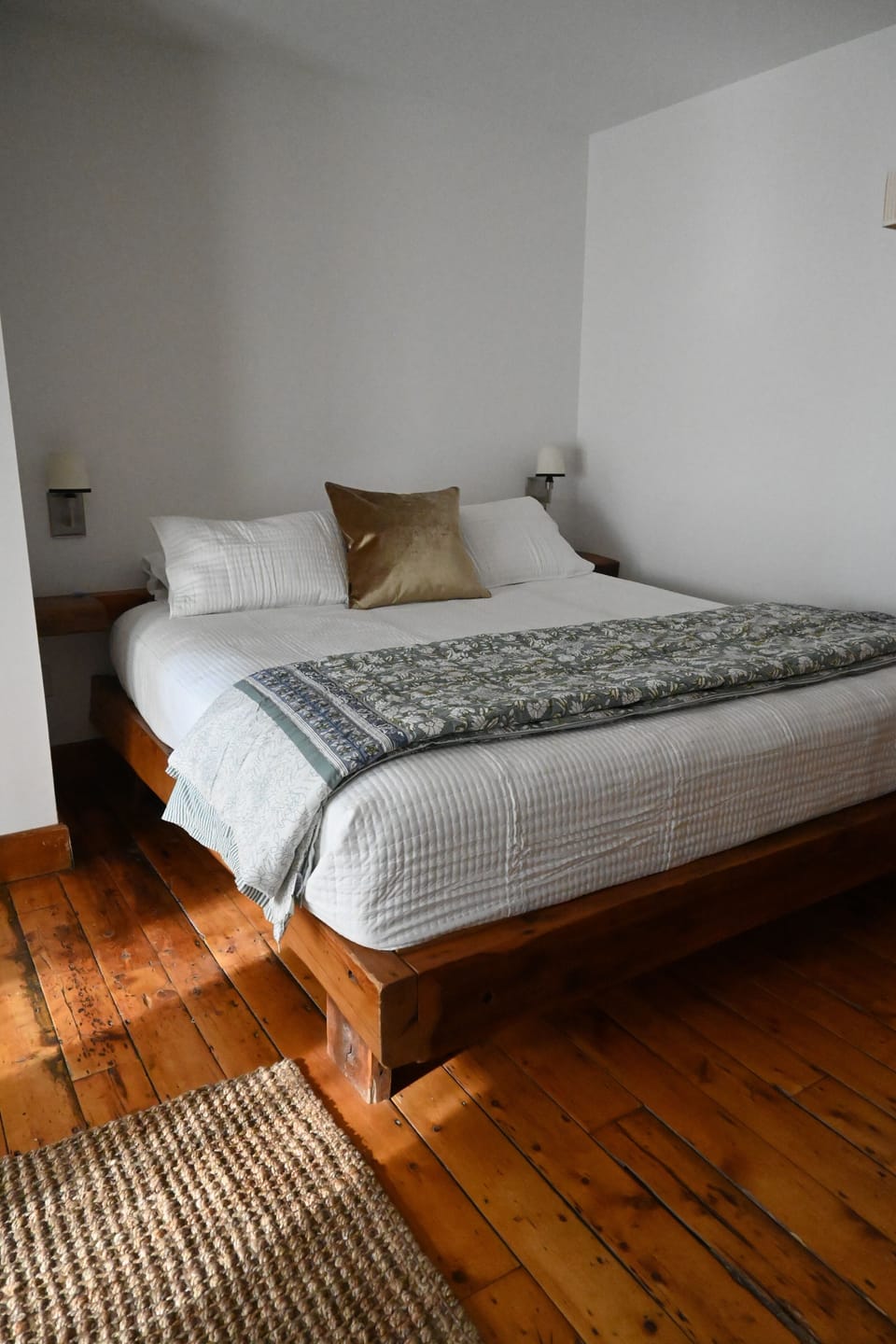Standard Room, Balcony, River View | Desk, laptop workspace, blackout drapes, iron/ironing board