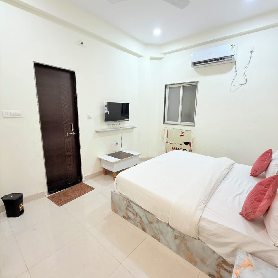 Comfort Room, Balcony | WiFi (free)