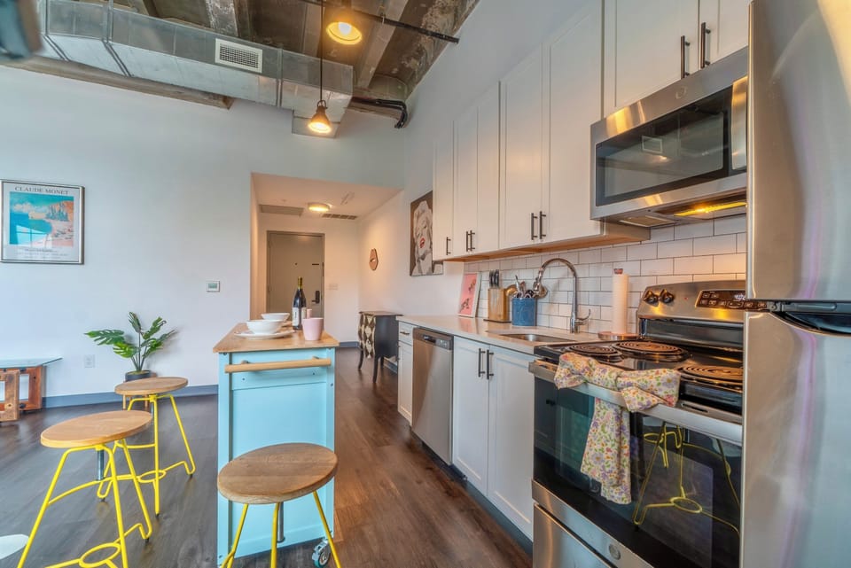 Family Suite | Living area | Smart TV