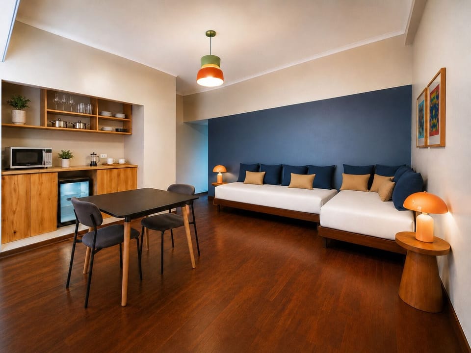 Standard Studio, Air conditioning, City View | In-room safe, WiFi (free), bed sheets
