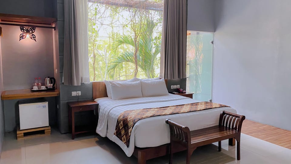 Deluxe Double or Twin Room, Balcony, Garden View | Desk, laptop workspace, iron/ironing board, free WiFi