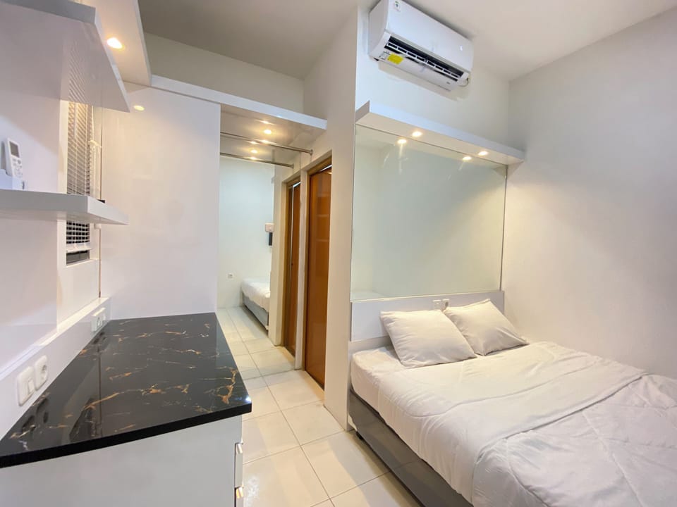 Standard Double Room | Desk, laptop workspace, free WiFi