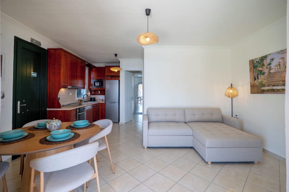 Apartment, 1 Bedroom, Terrace | Living room