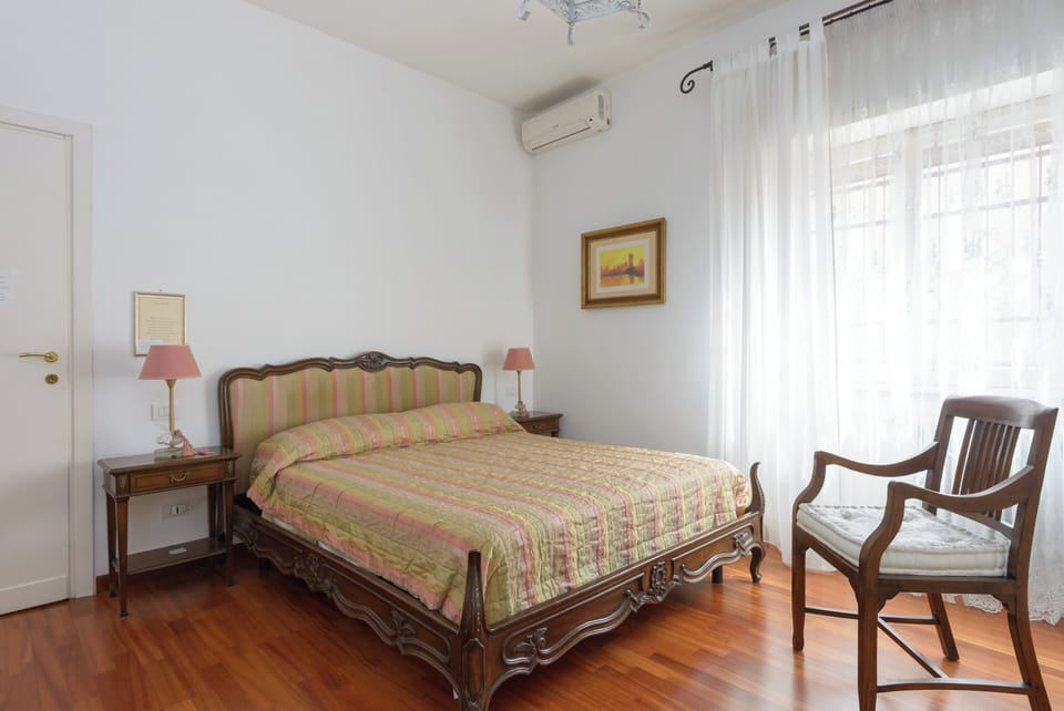Appartamento Classic | Iron/ironing board