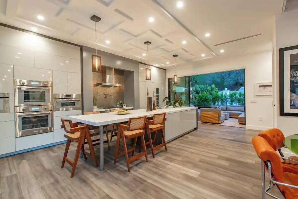 Apartment (5 Bedrooms) | Exterior