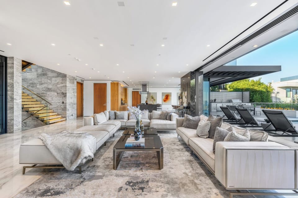 Apartment (3 Bedrooms) | Exterior
