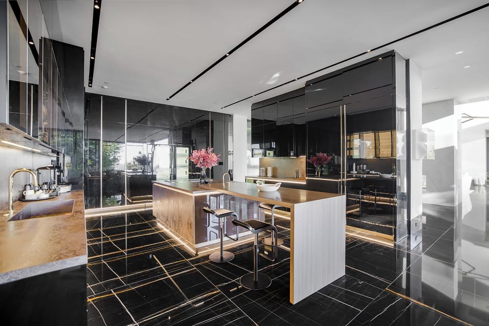 Apartment (5 Bedrooms) | Exterior