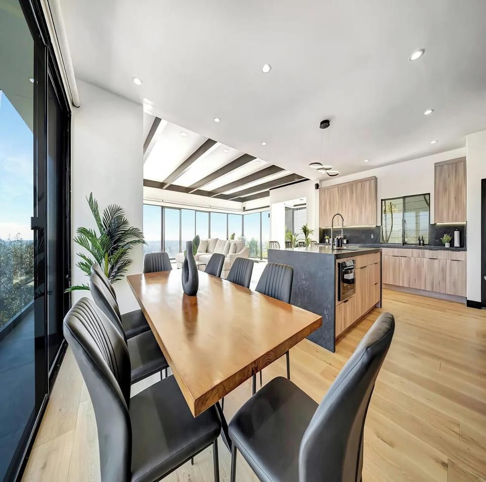 Apartment (4 Bedrooms) | Exterior