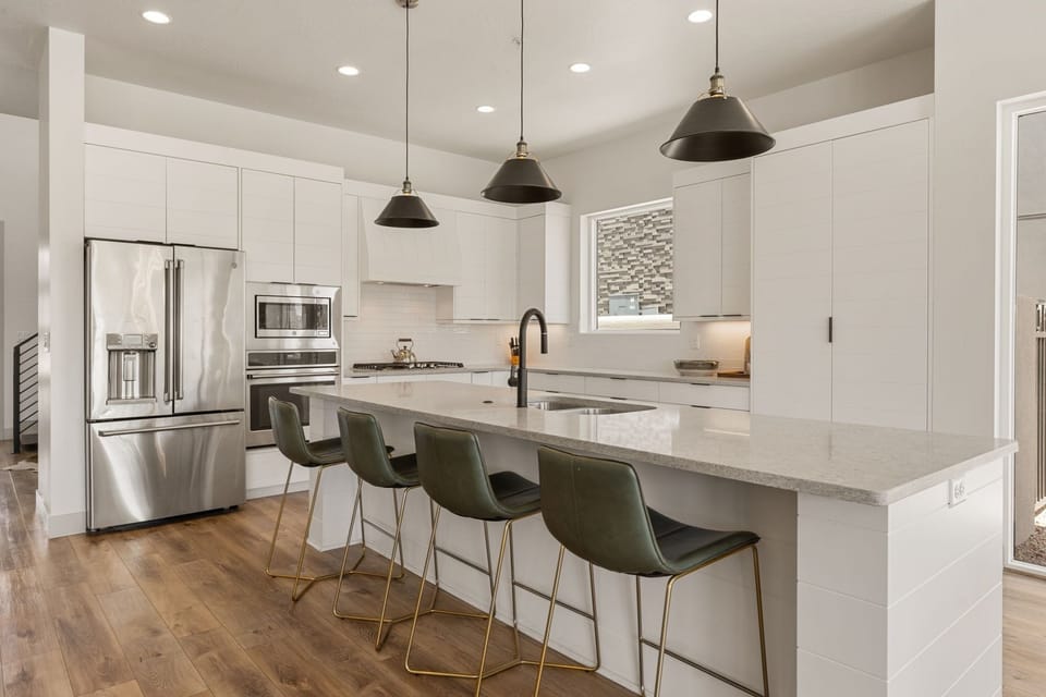 House, Multiple Bedrooms | Private kitchen | Fridge, oven, coffee/tea maker, toaster