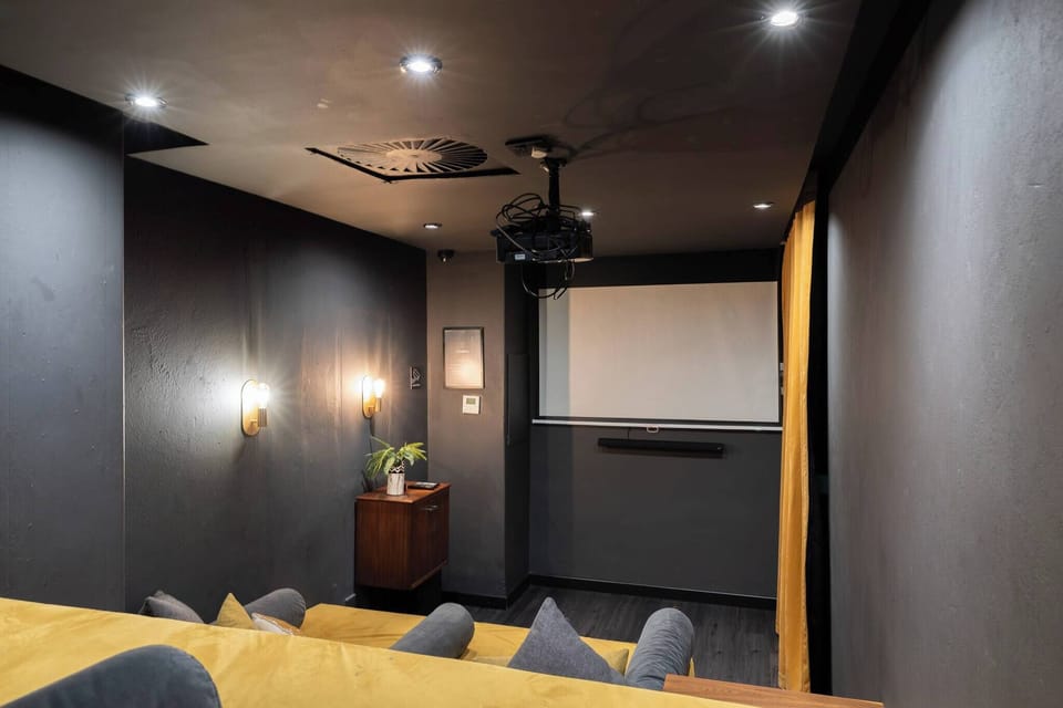 Apartment, 1 Bedroom, Smoking, Balcony | Interior