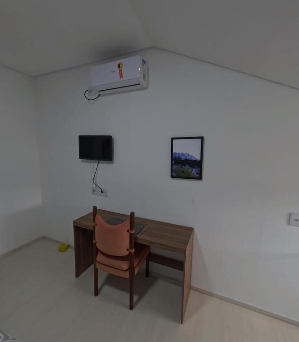 Single Room, Non Smoking | Interior