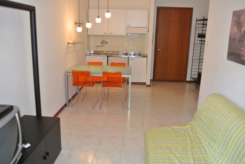 Apartment, 1 Bedroom, Terrace | Living room