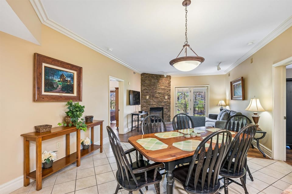 Condo, Multiple Beds (Baskins Creek 204) | Dining