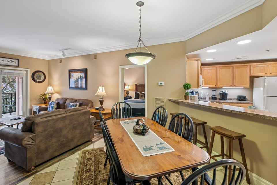 Condo, Multiple Beds (Baskins Creek 211) | Interior
