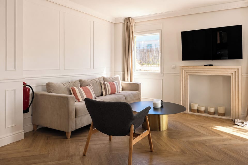 Apartment (2 Bedrooms) | Living area | 55-inch Smart TV with digital channels