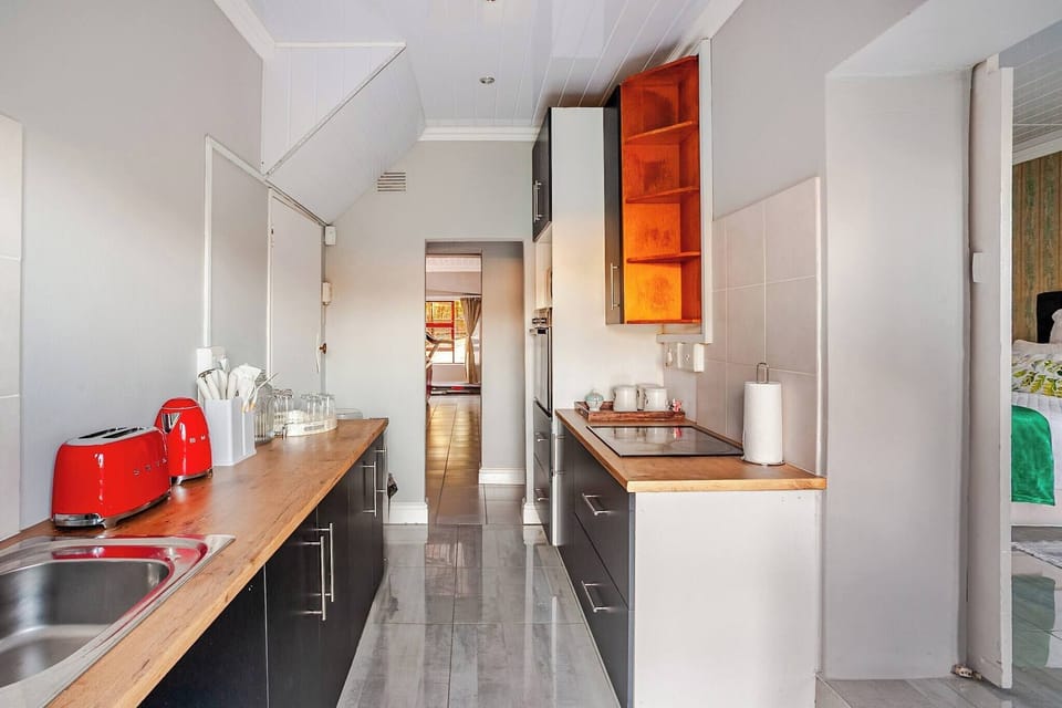 Apartment, 1 Bedroom, Smoking, Patio | Interior