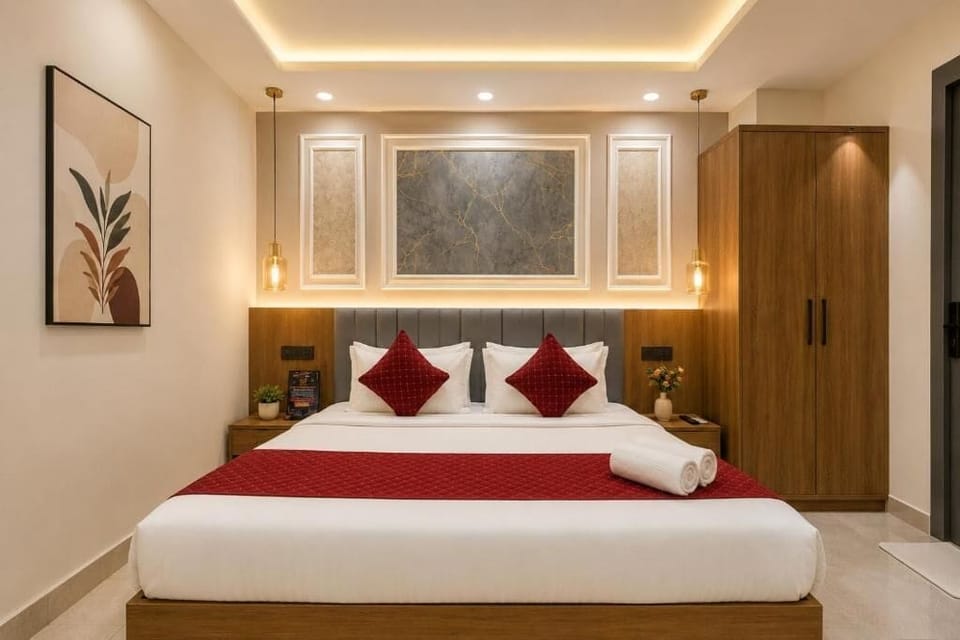 Deluxe Room | Desk, laptop workspace, free WiFi, bed sheets