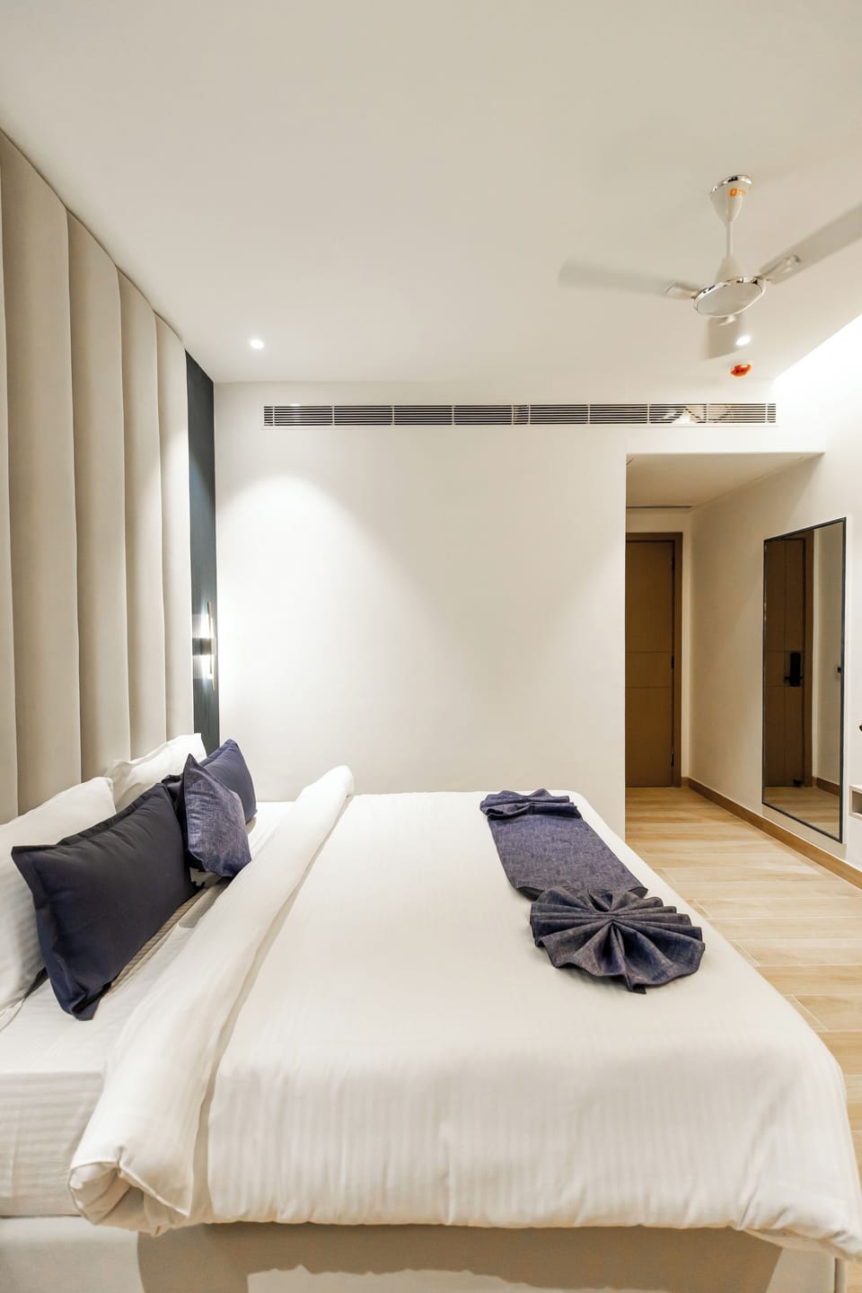 Superior Room, City View | Desk, free WiFi, bed sheets