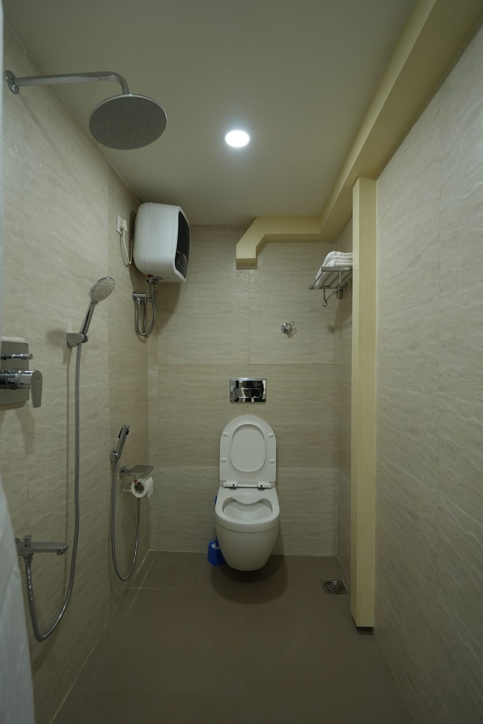 Economy Single Room, 1 Twin Bed, Balcony, Hill View | Bathroom | Shower, free toiletries, slippers, towels