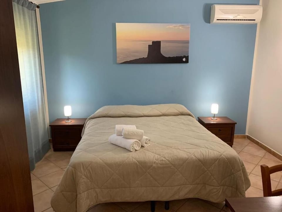 Basic Double Room | WiFi (free)