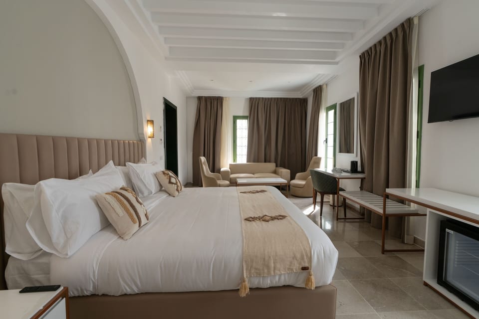 Suite | Free WiFi