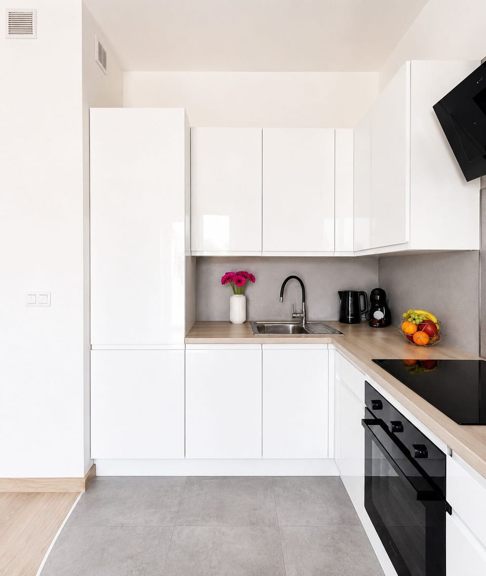 Superior Apartment, Balcony, Courtyard View | Private kitchen | Espresso maker, electric kettle