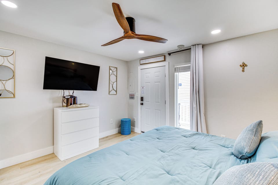 Apartment (1 Bedroom) | Interior