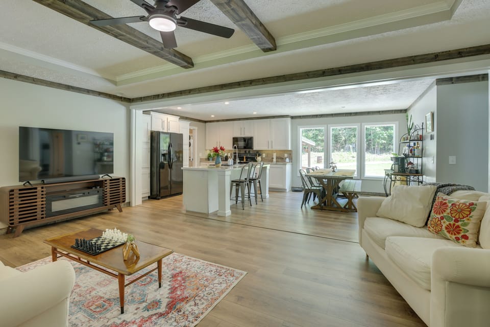 House (3 Bedrooms) | Interior