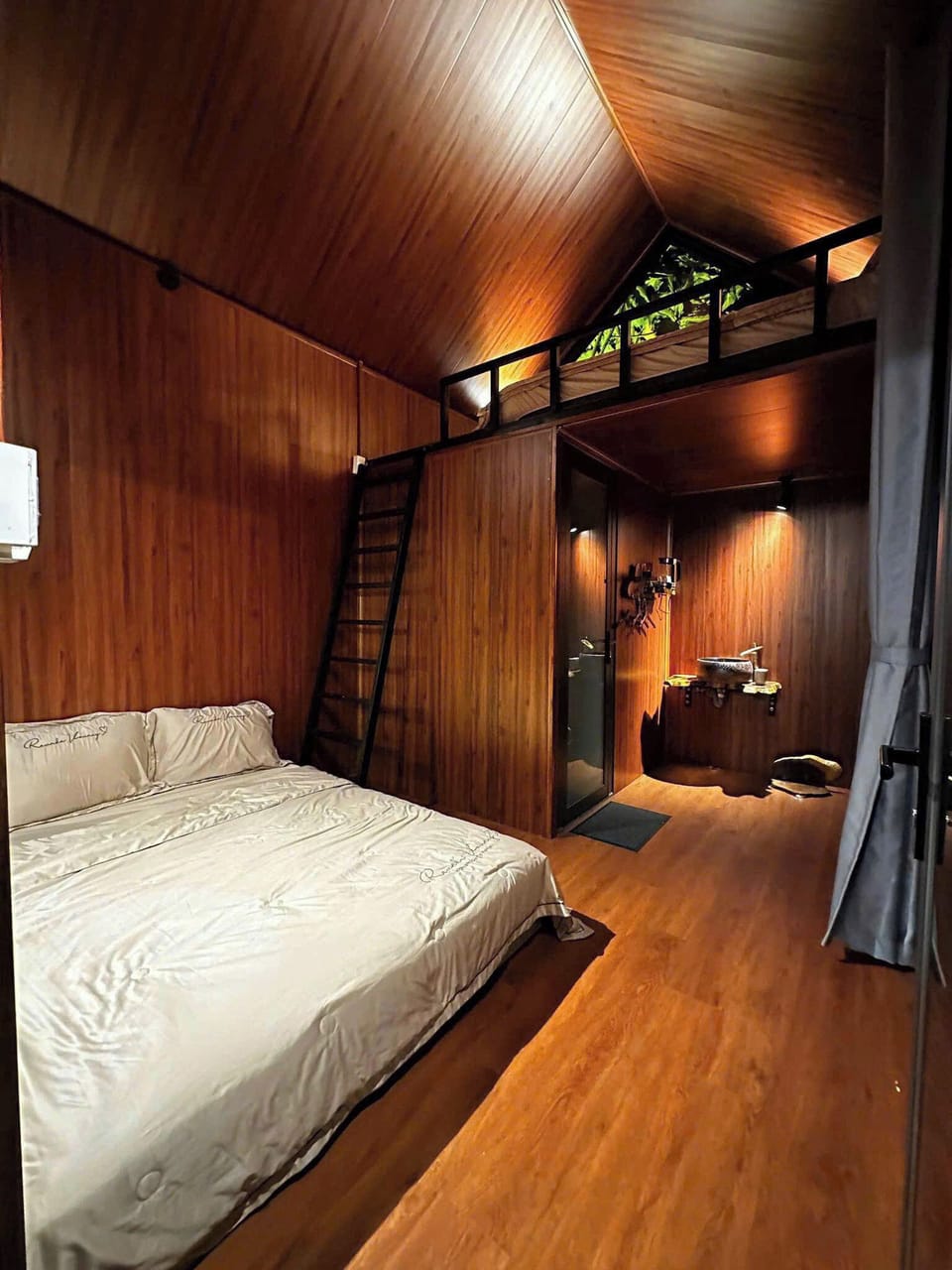 Family Studio Suite, Garden View, Corner | Desk, laptop workspace, blackout drapes, soundproofing