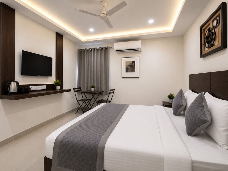 Deluxe Room | Desk, laptop workspace, WiFi (free)