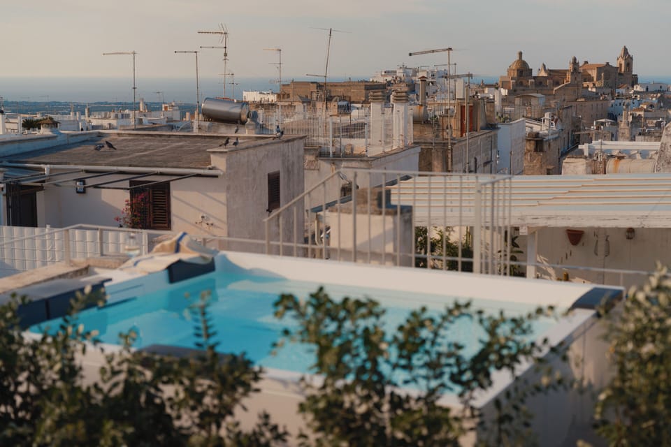 Luxury Suite, City View | Terrace/patio