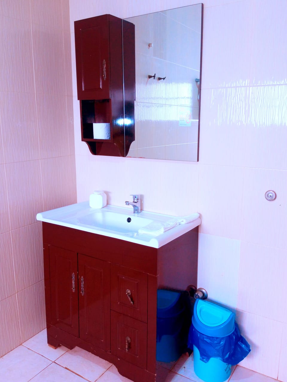 Free toiletries, towels