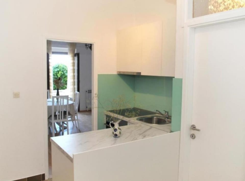 House (Holiday home with outdoor pool - near) | Property amenity