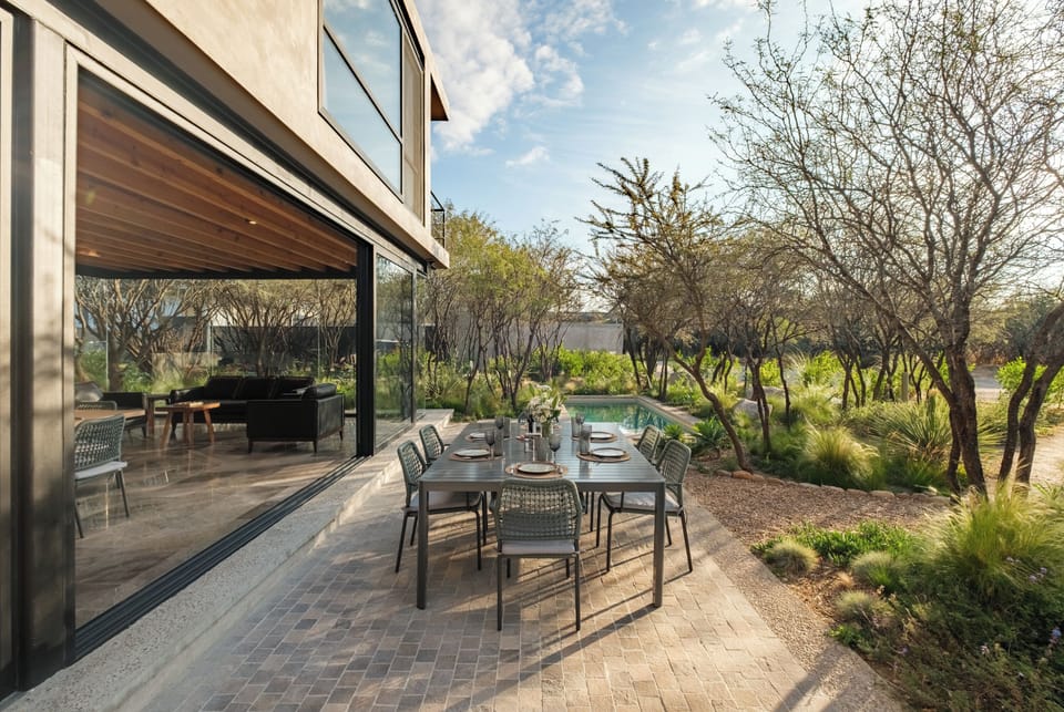 Outdoor dining