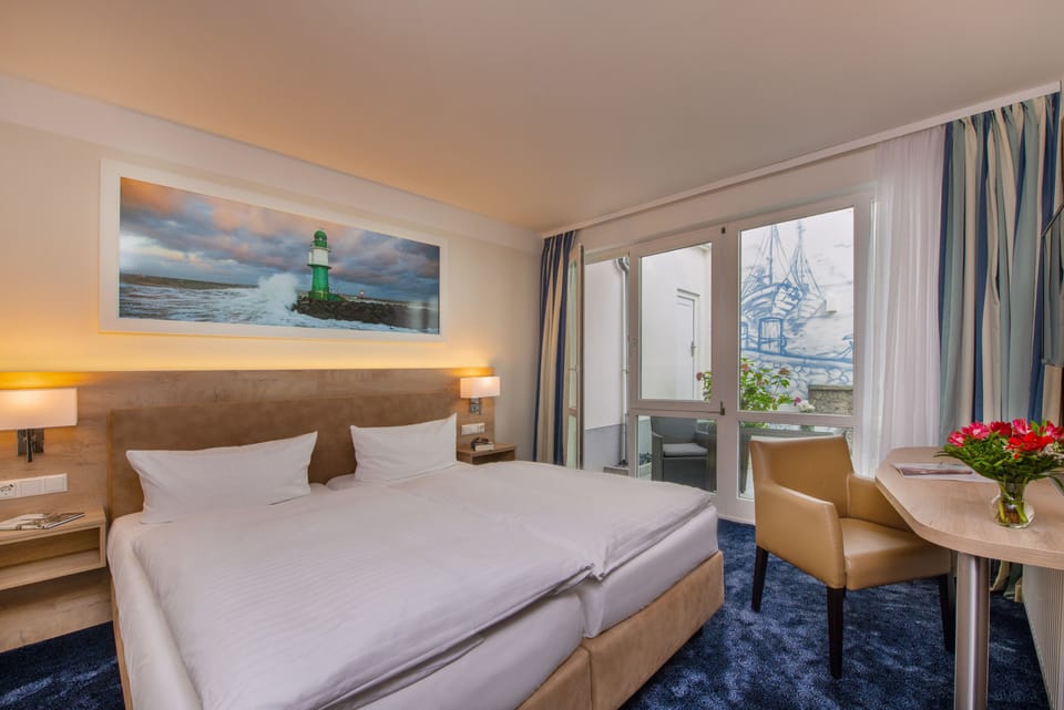 Standard Double Room, Terrace | Desk, laptop workspace, WiFi (free), bed sheets