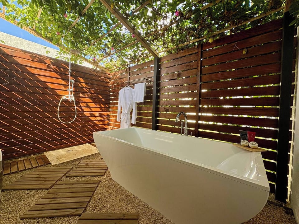 Villa, 4 Bedrooms, Smoking | Bathroom