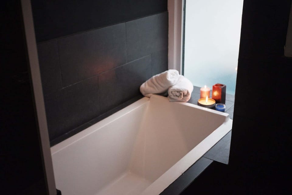 Suite | Bathroom