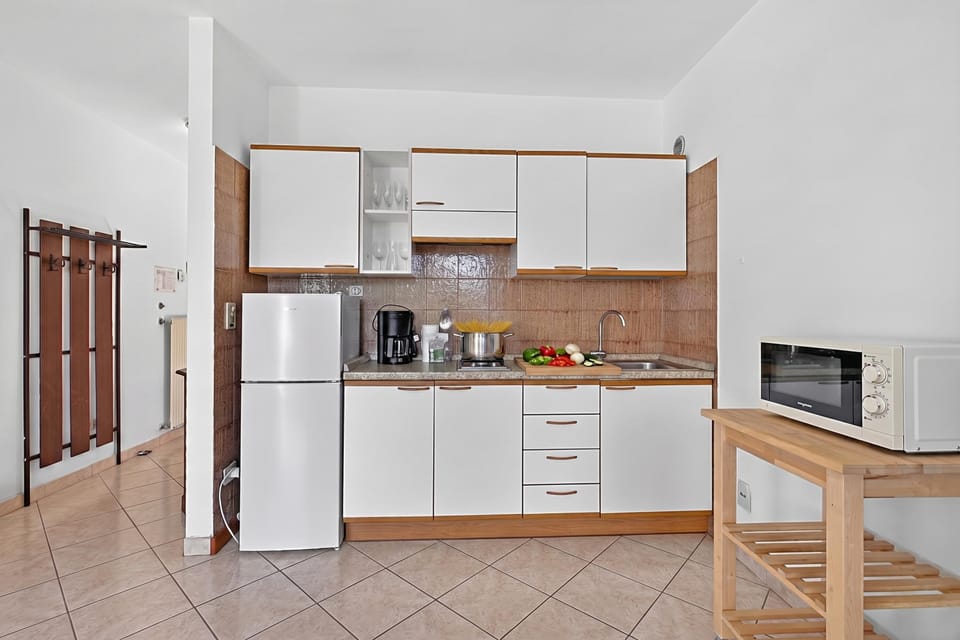 Family Apartment, 1 Bedroom, Balcony (Lagotissimo 17) | Private kitchen