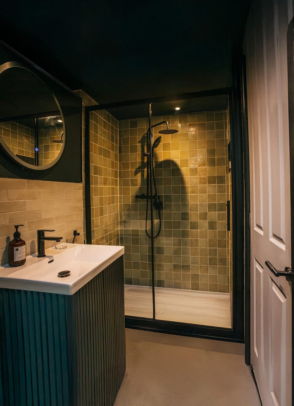 Superior Double Room, Ensuite | Bathroom | Shower