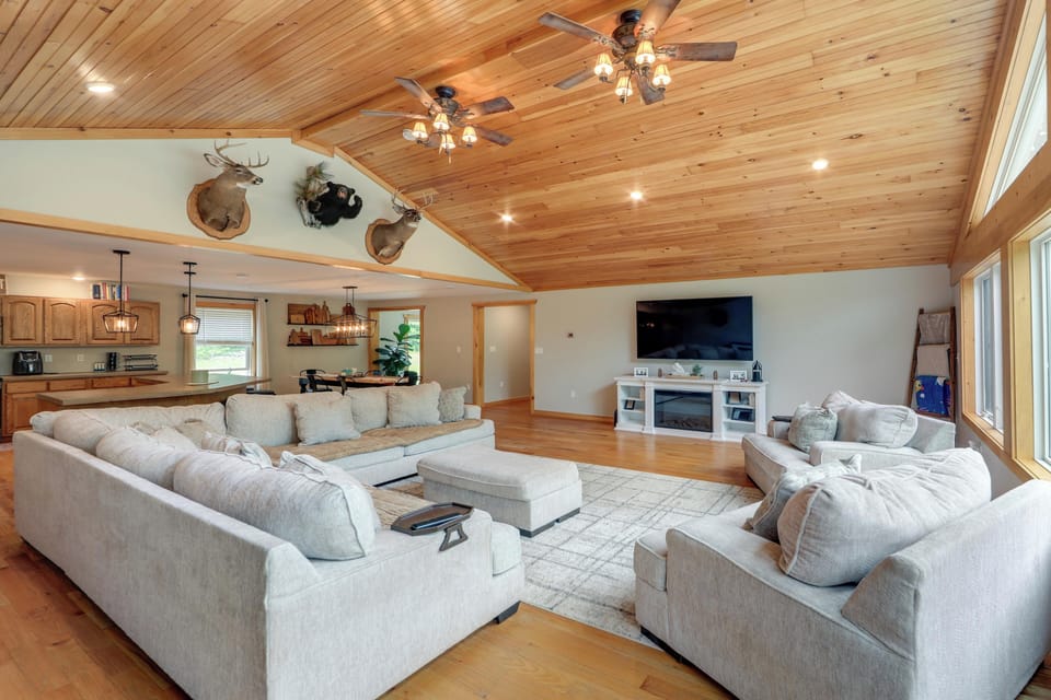 House (4 Bedrooms) | Interior