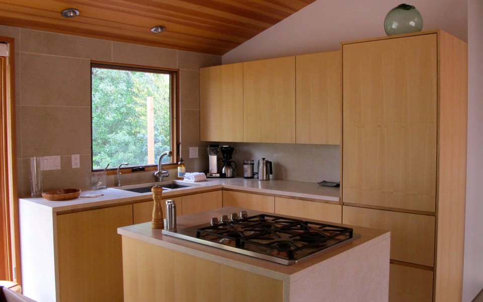 The Modern Ranch | Private kitchen | Fridge, microwave, coffee/tea maker, cookware/dishes/utensils