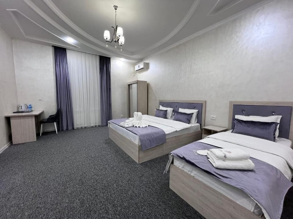 Soundproofing, WiFi (free)