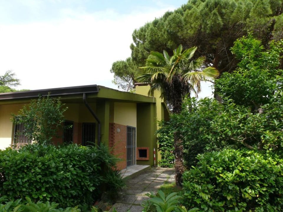 Apartment, 3 Bedrooms, Patio, Garden View | Exterior