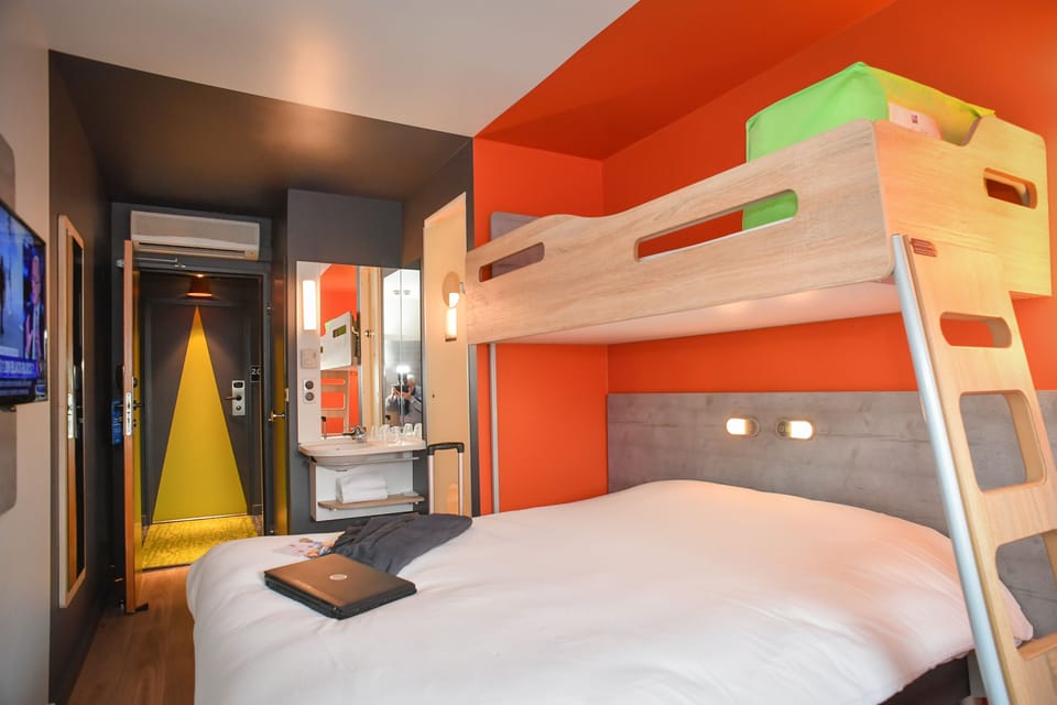 Shower, eco-friendly toiletries, hair dryer, towels