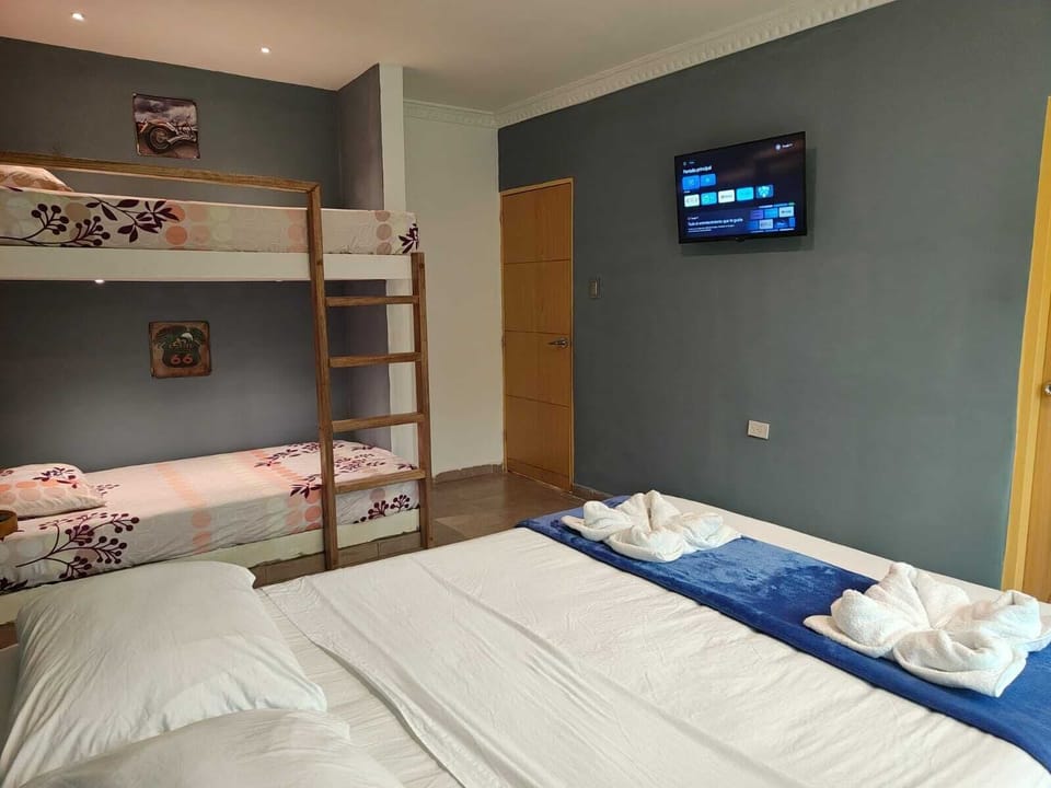 Comfort Room, Mountain View | WiFi (free)